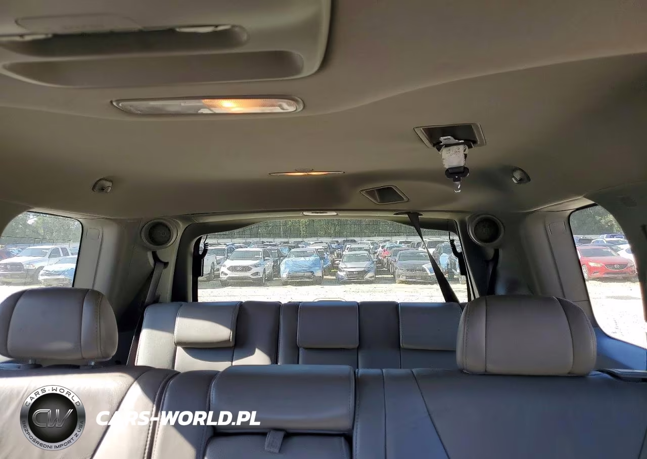 2010 Honda Pilot Touring VIN:5FNYF3H92AB001272 - 10