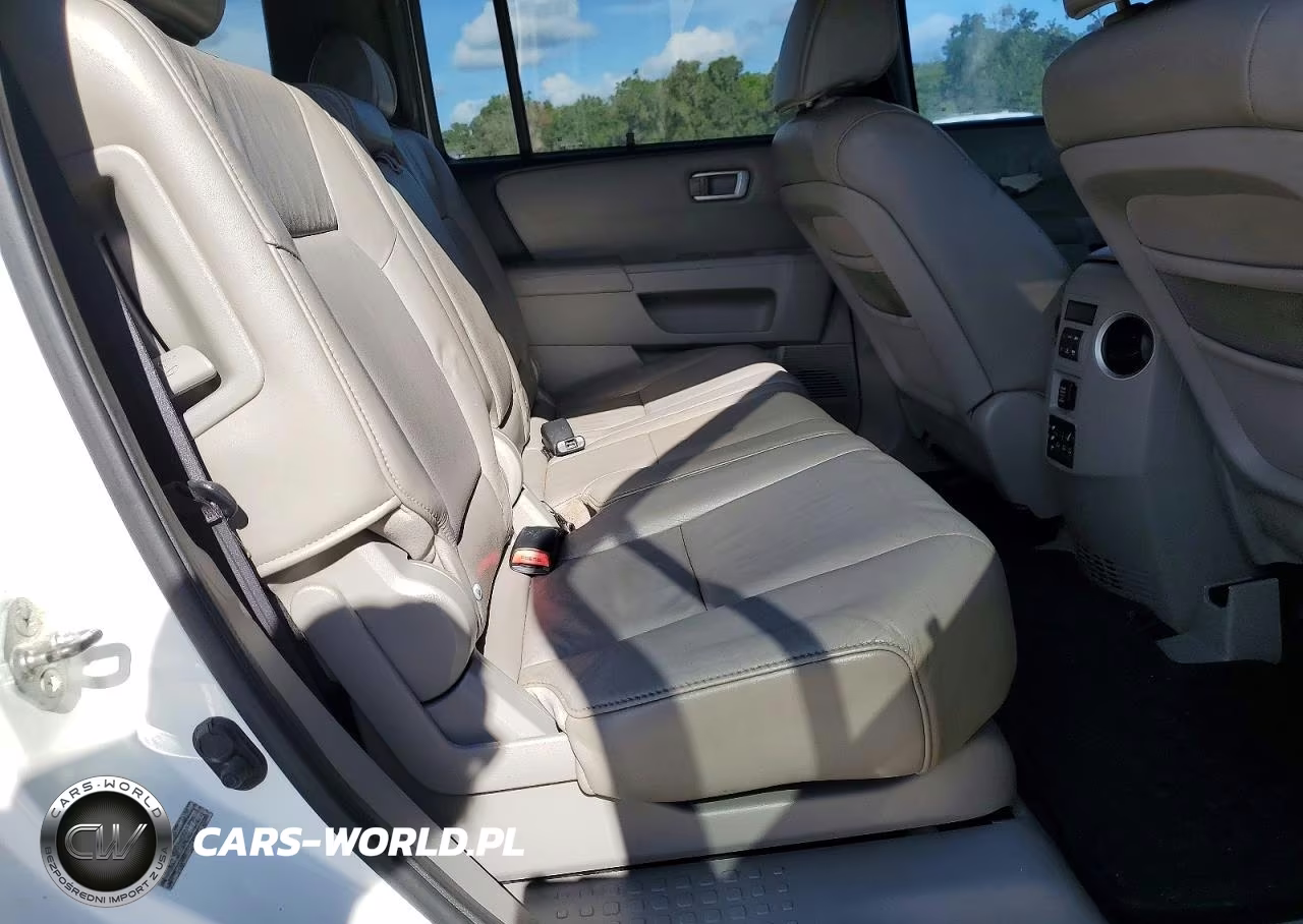 2010 Honda Pilot Touring VIN:5FNYF3H92AB001272 - 11