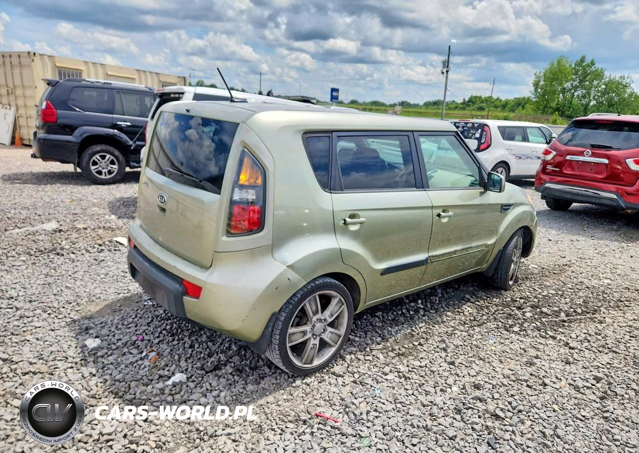 2011 Kia Soul ! VIN:KNDJT2A23B7217446 - 3