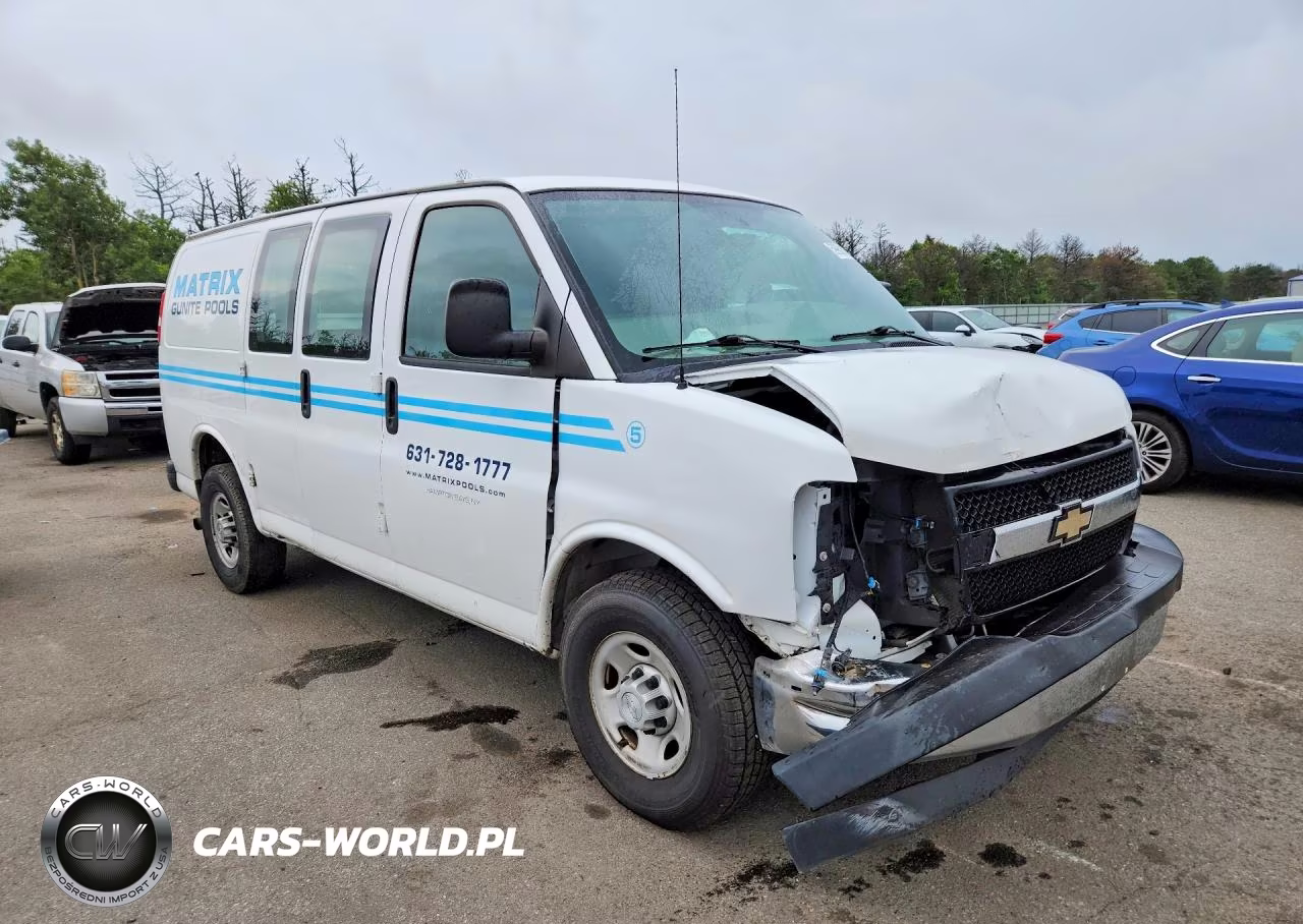2017 Chevrolet Express G2500 VIN:1GCWGAFF8H1121873 - 4