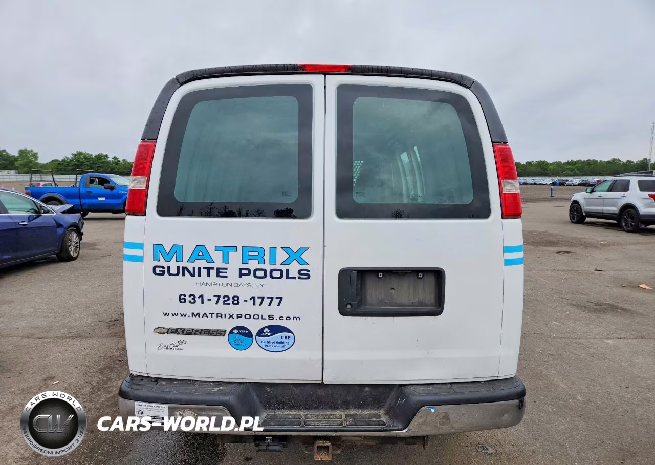 2017 Chevrolet Express G2500 VIN:1GCWGAFF8H1121873 - 6