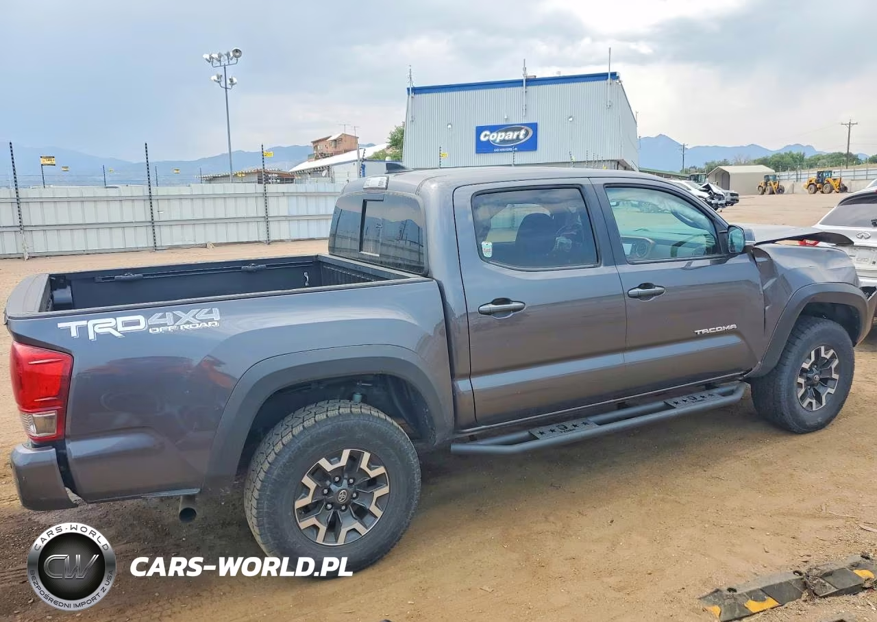 2017 Toyota Tacoma Trd Off-Road VIN:5TFCZ5AN3HX105399 - 3