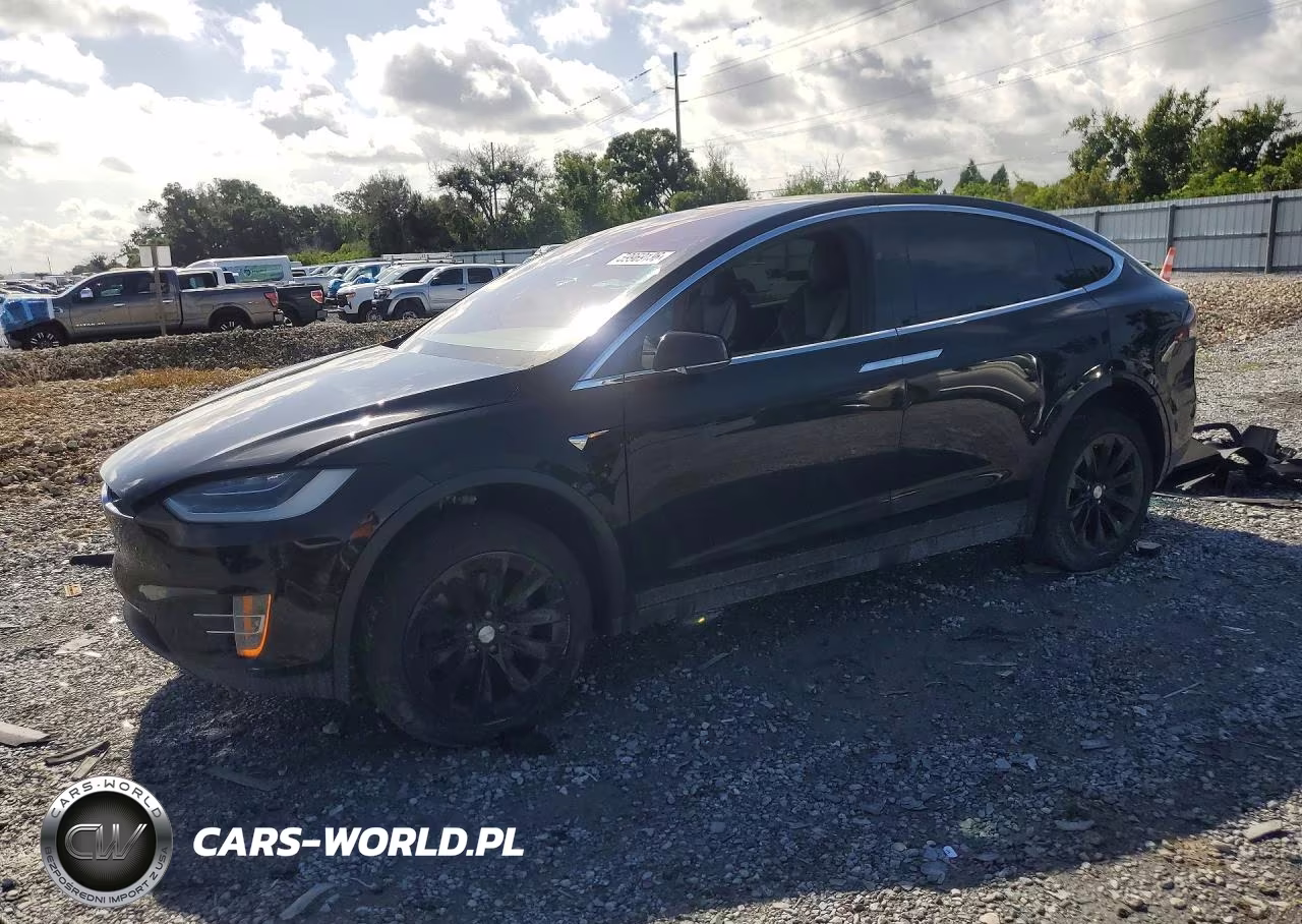 2020 Tesla Model X – zdjęcie 1 z 14