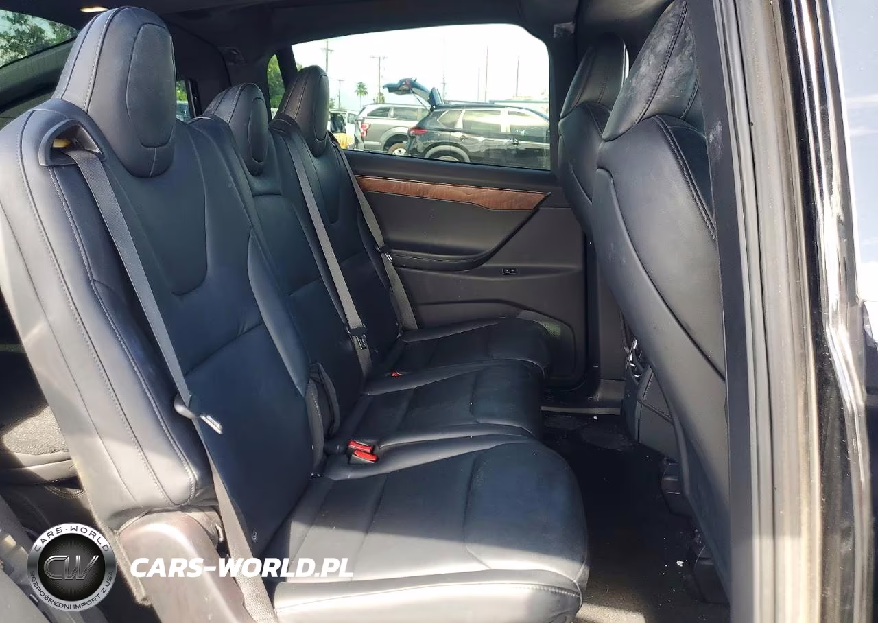 2020 Tesla Model X VIN:5YJXCAE23LF296014 - 11