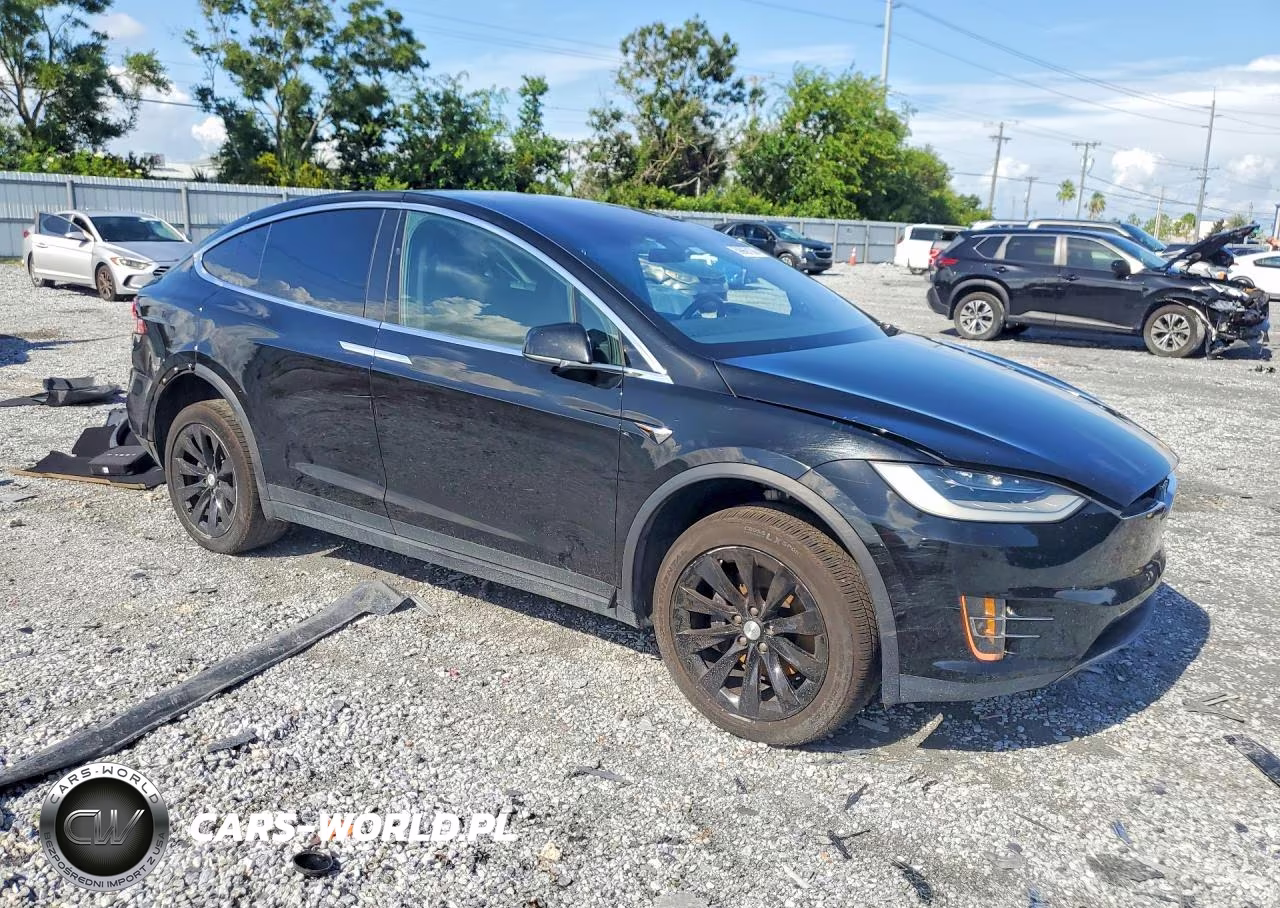 2020 Tesla Model X VIN:5YJXCAE23LF296014 - 4