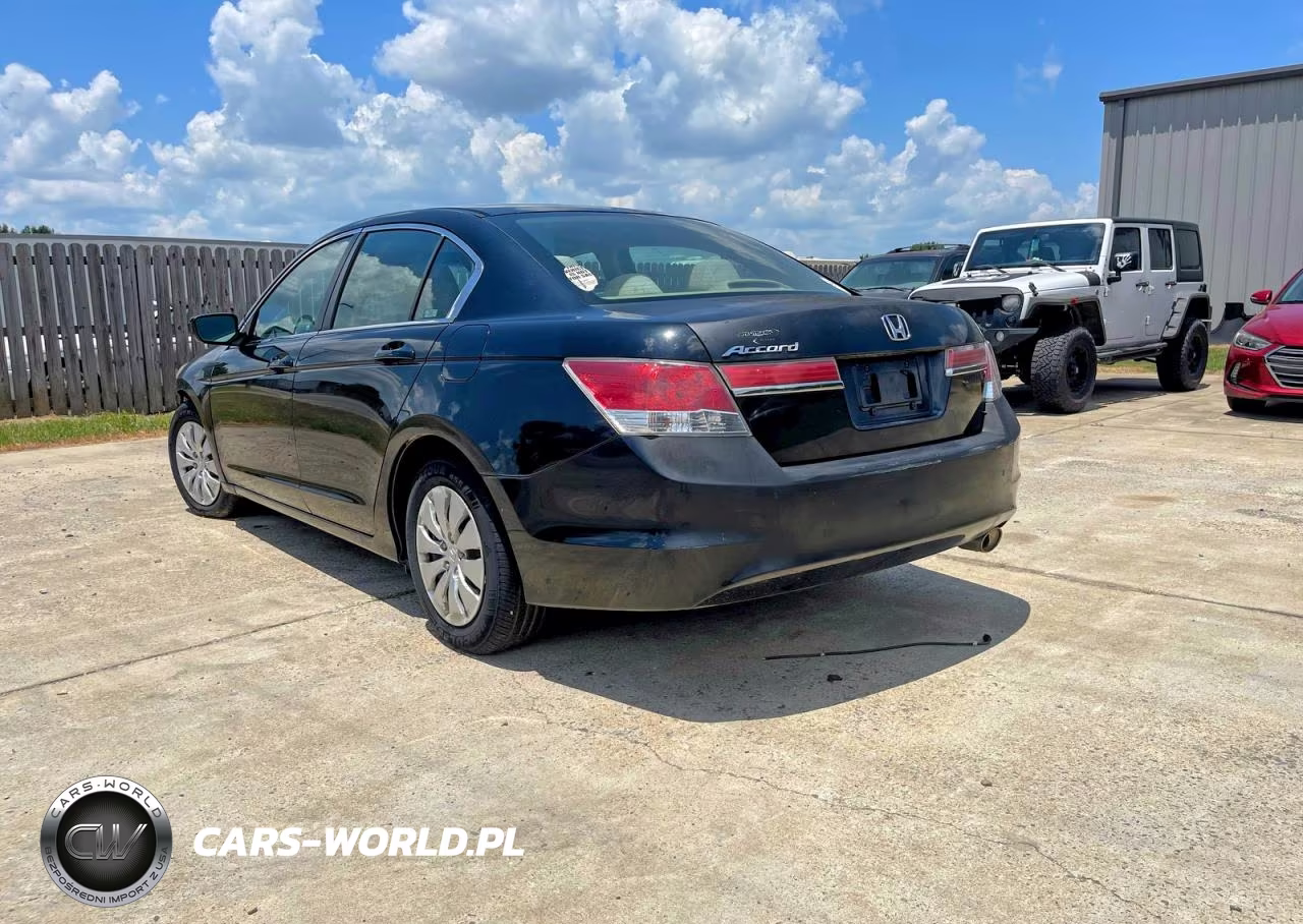 2011 Honda Accord Lx VIN:1HGCP2F35BA082716 - 3