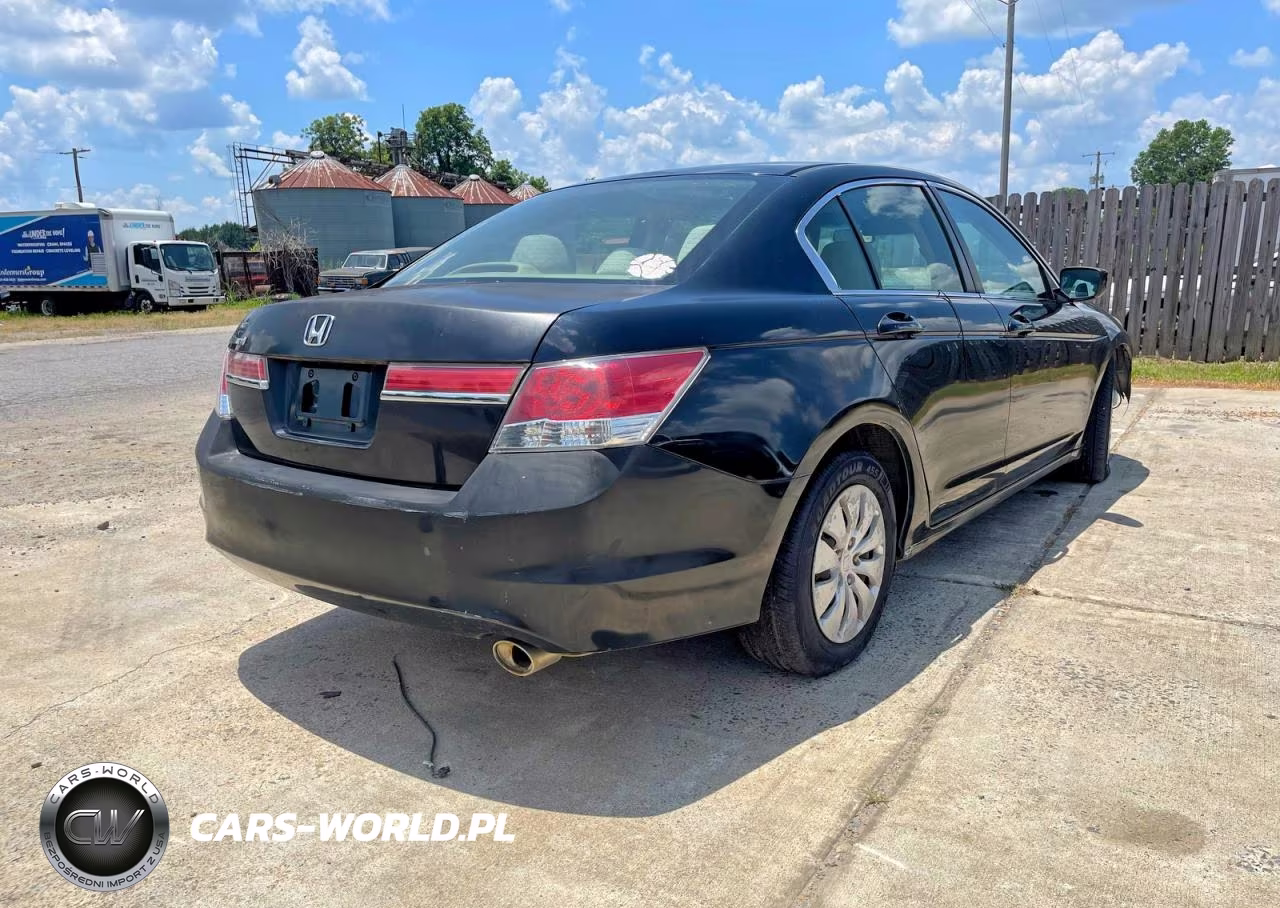 2011 Honda Accord Lx VIN:1HGCP2F35BA082716 - 4