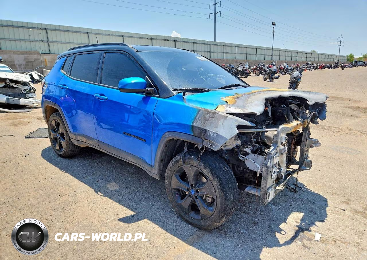 2019 Jeep Compass Latitude VIN:3C4NJDBB2KT622890 - 4