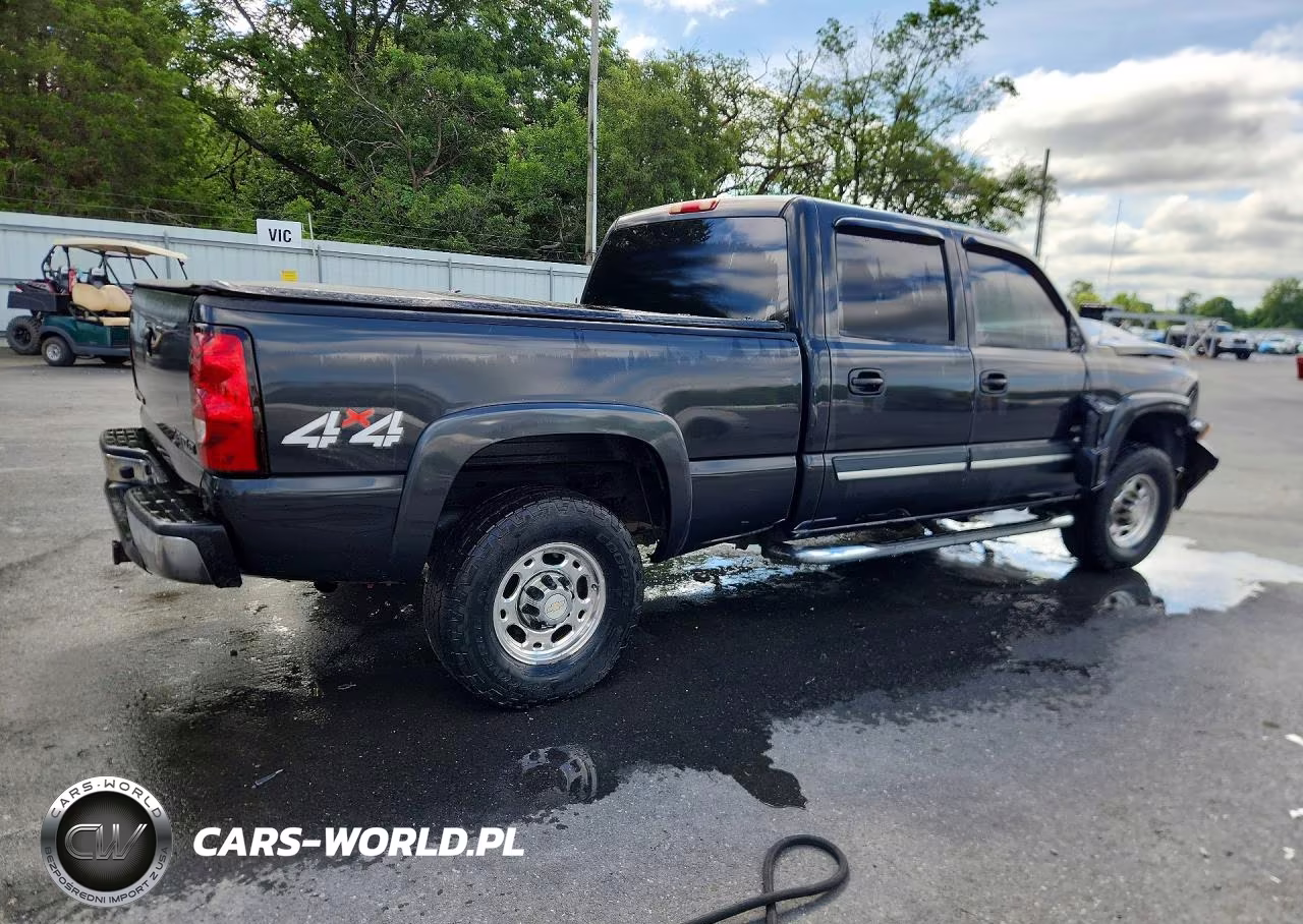 2005 Chevrolet Silverado K1500 Heavy Duty VIN:1GCGK13U55F929442 - 3