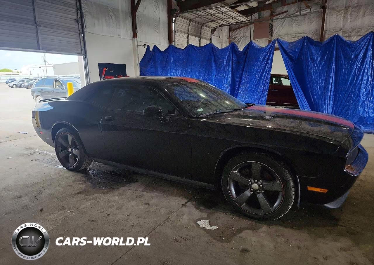 2013 Dodge Challenger Sxt VIN:2C3CDYAG8DH501560 - 4