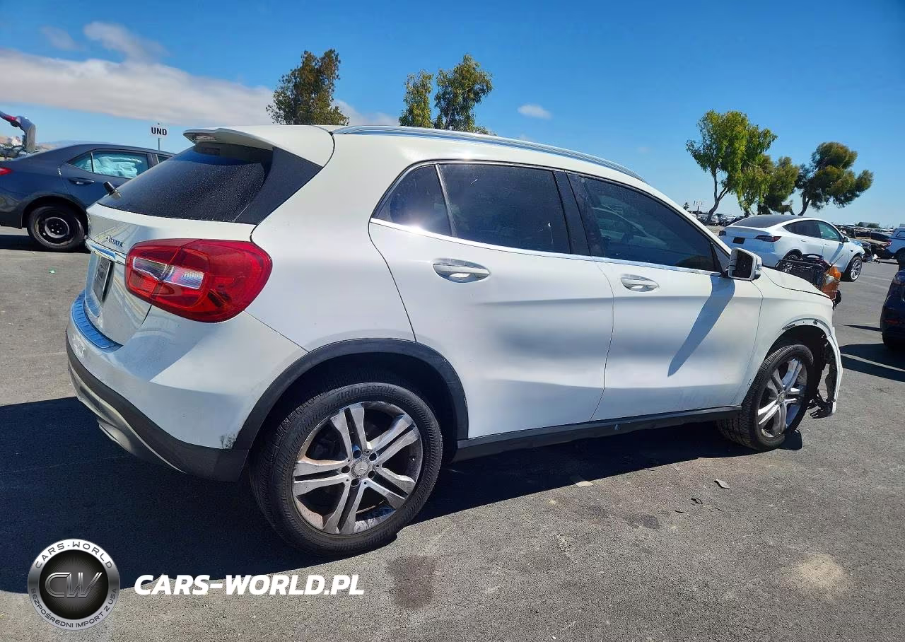 2016 Mercedes-Benz Gla 250 4Matic VIN:WDCTG4GB1GJ218213 - 3