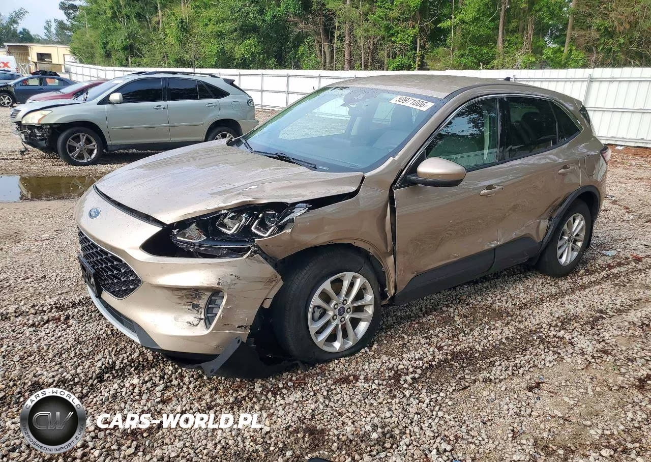 2020 Ford Escape Se