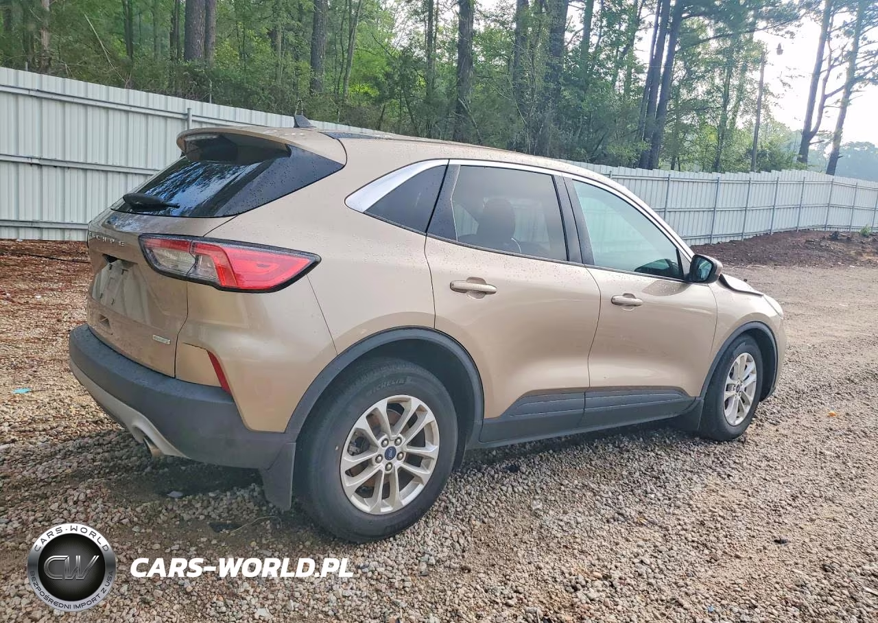 2020 Ford Escape Se VIN:1FMCU0G63LUB93765 - 3