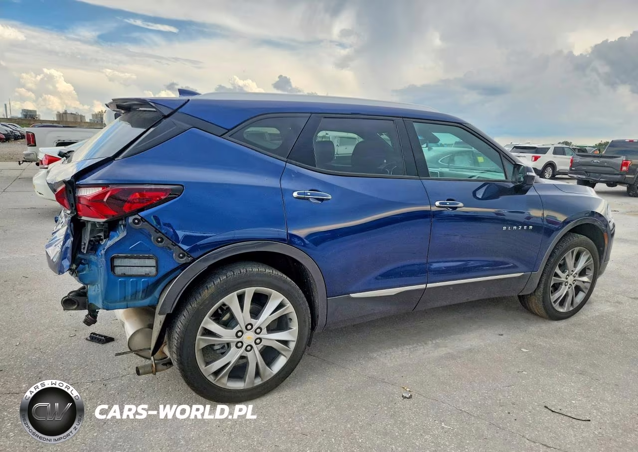 2022 Chevrolet Blazer Premier VIN:3GNKBLR46NS208191 - 3
