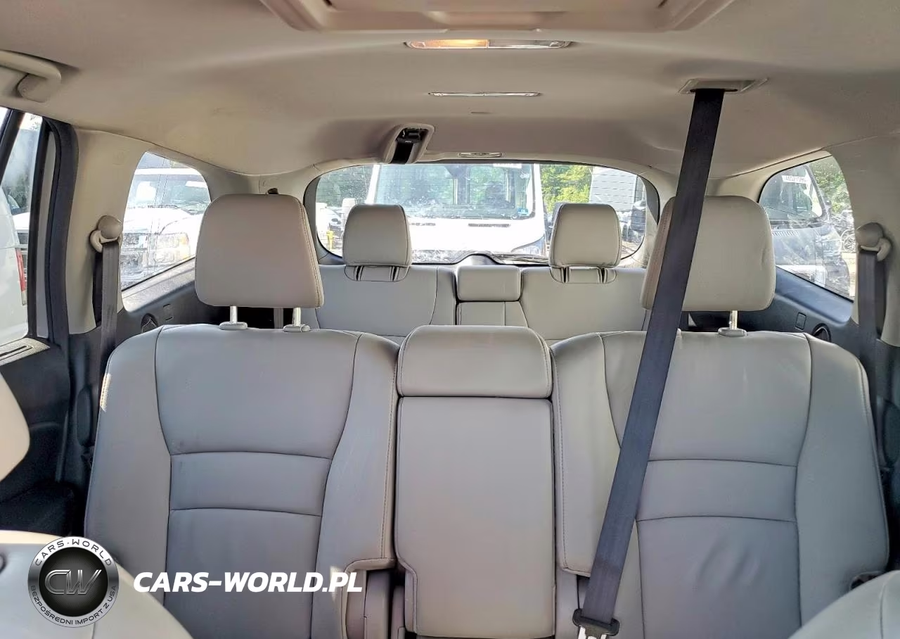 2016 Honda Pilot Touring VIN:5FNYF6H90GB108282 - 10