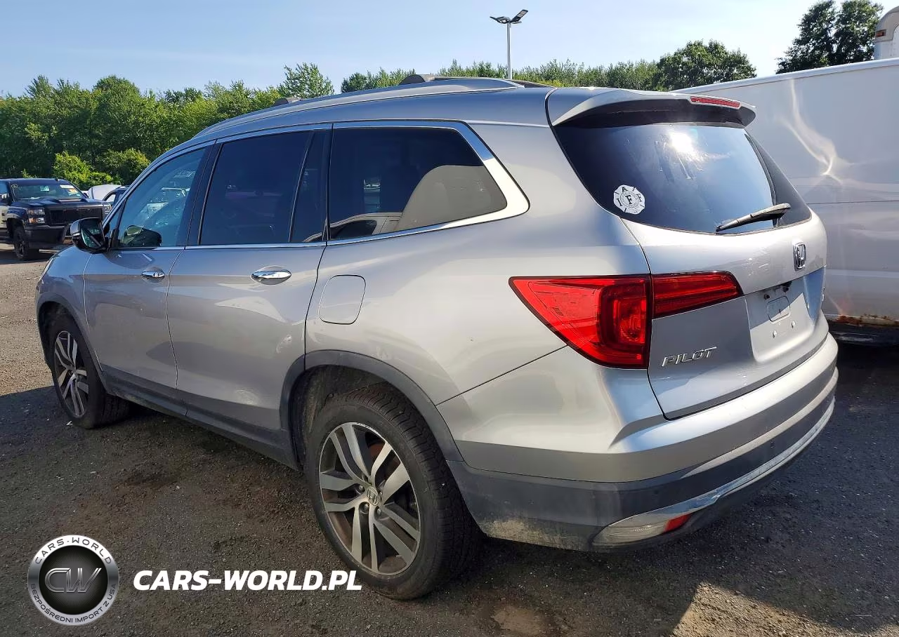 2016 Honda Pilot Touring VIN:5FNYF6H90GB108282 - 2