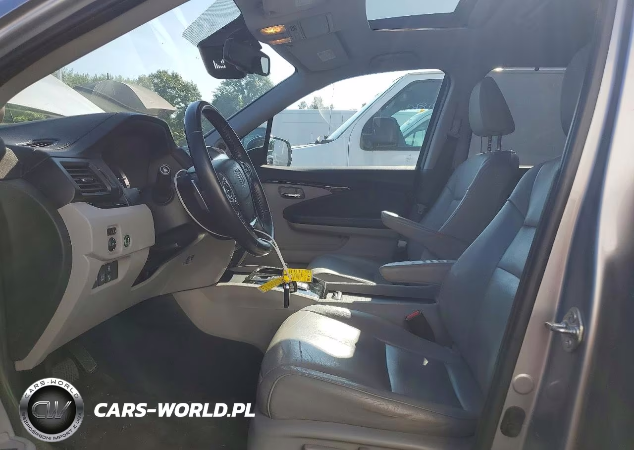 2016 Honda Pilot Touring VIN:5FNYF6H90GB108282 - 7