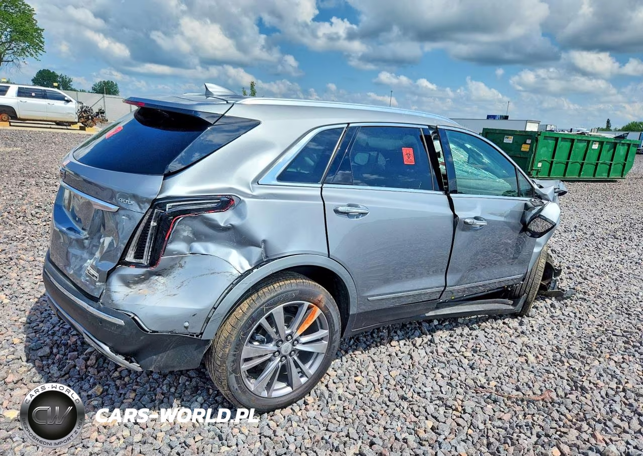 2024 Cadillac Xt5 Platinum Premium Luxury VIN:1GYKNFRS7RZ743095 - 3