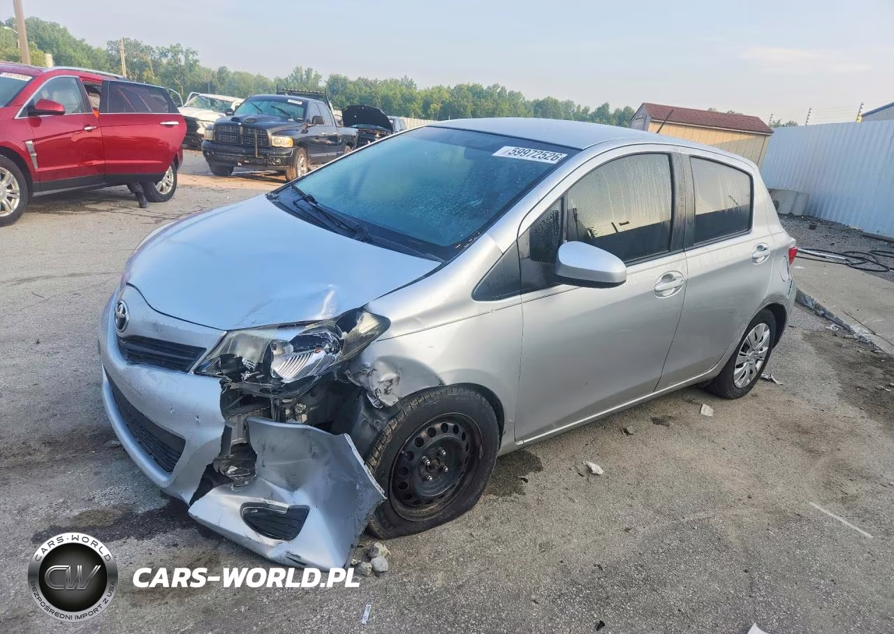 2012 Toyota Yaris 5-Door Le