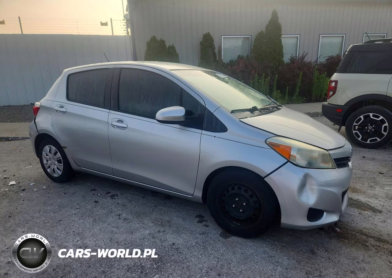 2012 Toyota Yaris 5-Door Le VIN:JTDKTUD37CD521676 - 4
