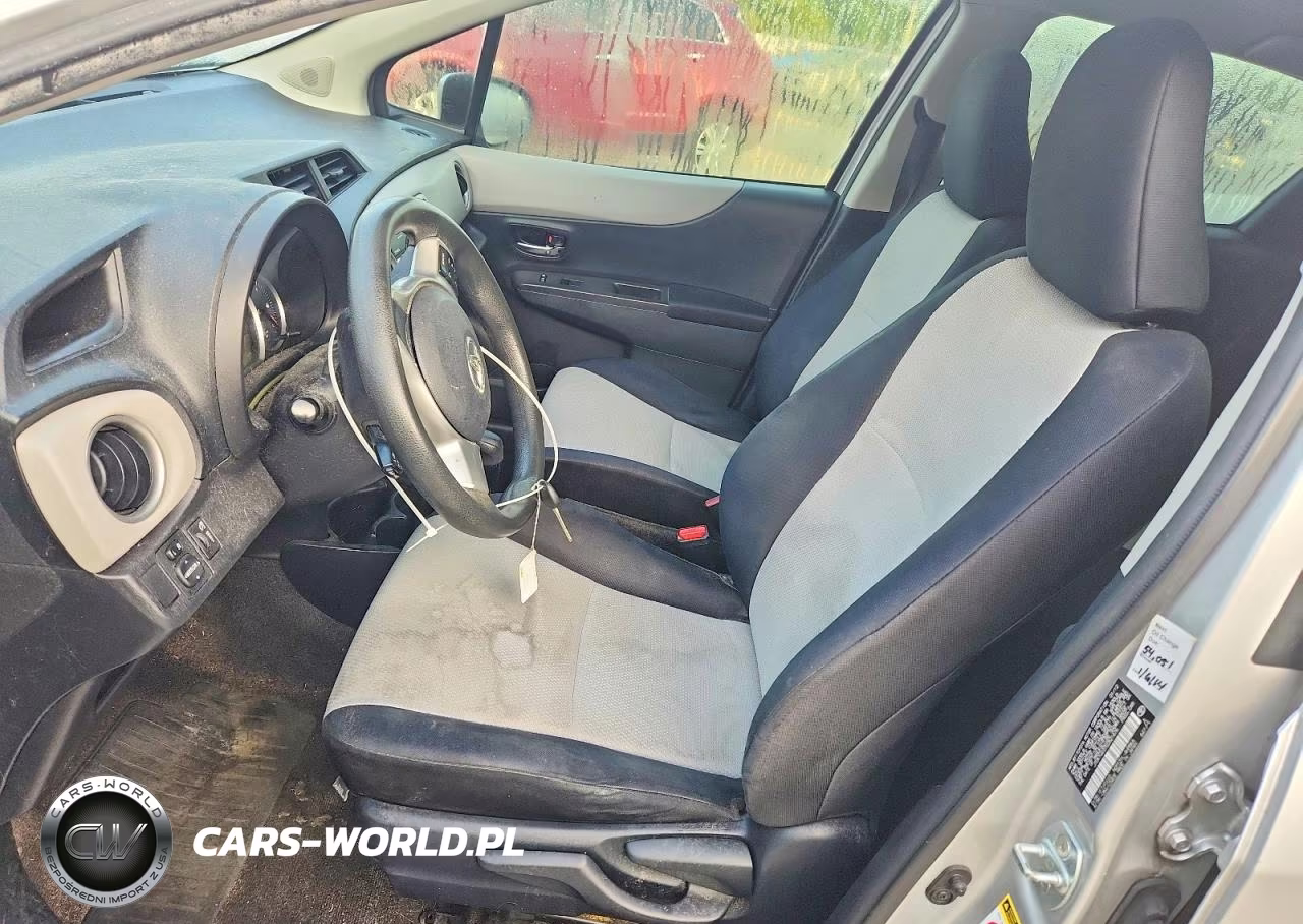 2012 Toyota Yaris 5-Door Le VIN:JTDKTUD37CD521676 - 7