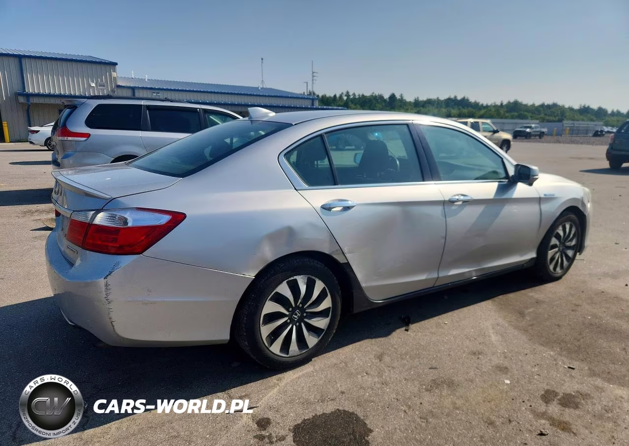 2015 Honda Accord Hybrid VIN:1HGCR6F36FA002251 - 3
