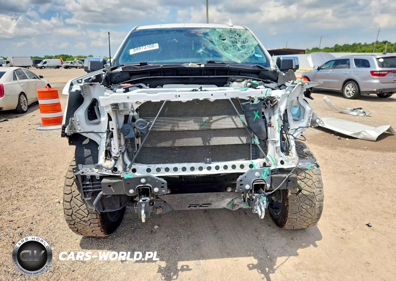 2022 GMC Sierra K1500 Denali VIN:3GTUUGED0NG675778 - 5
