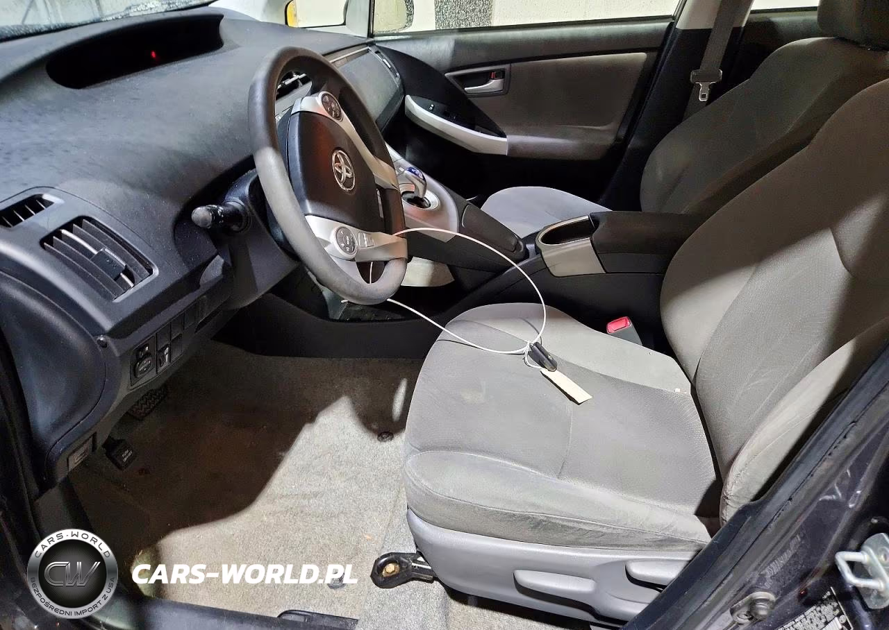 2012 Toyota Prius Two VIN:JTDKN3DU5C5450582 - 7