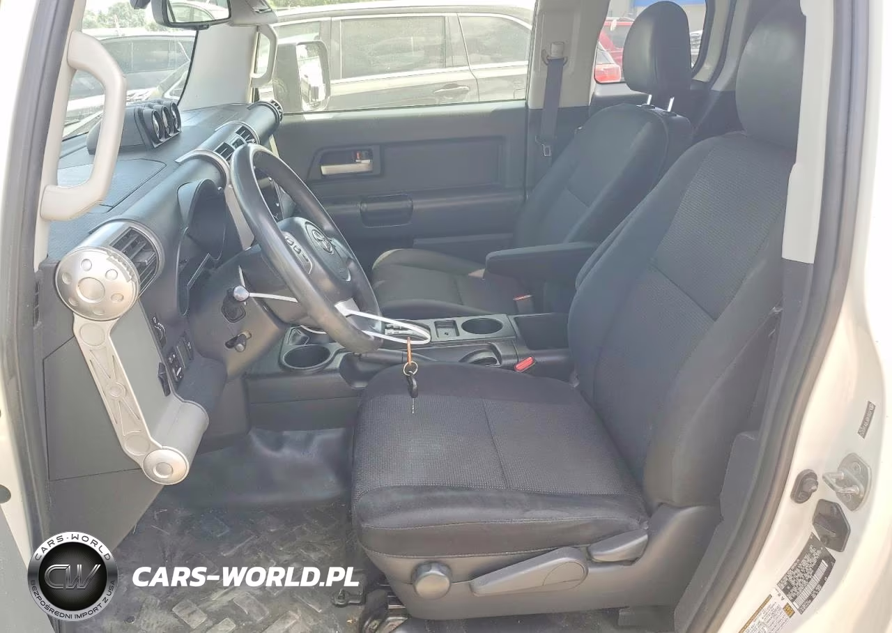 2013 Toyota Fj Cruiser Base VIN:JTEBU4BF9DK169252 - 7