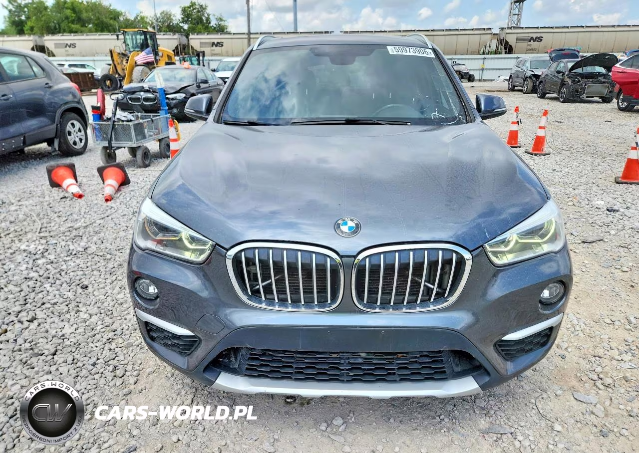 2018 BMW X1 xDrive28I VIN:WBXHT3C34J5K27989 - 5