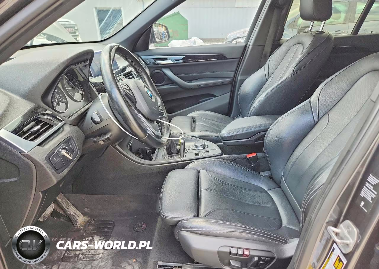 2018 BMW X1 xDrive28I VIN:WBXHT3C34J5K27989 - 7