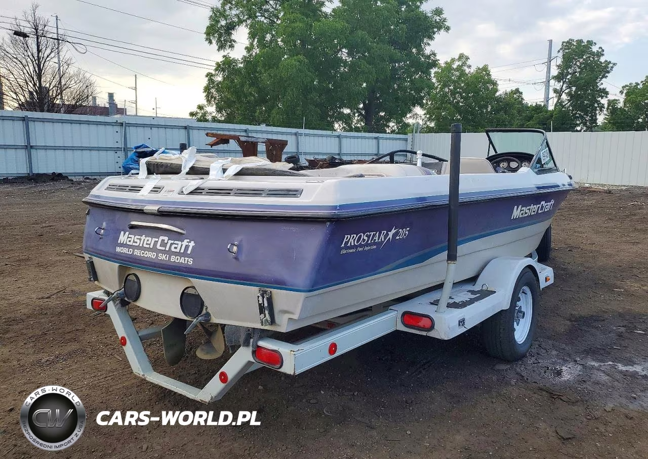 1994 Mastercraft Boat 20' - Boat VIN:MBCUSFN6K394 - 4