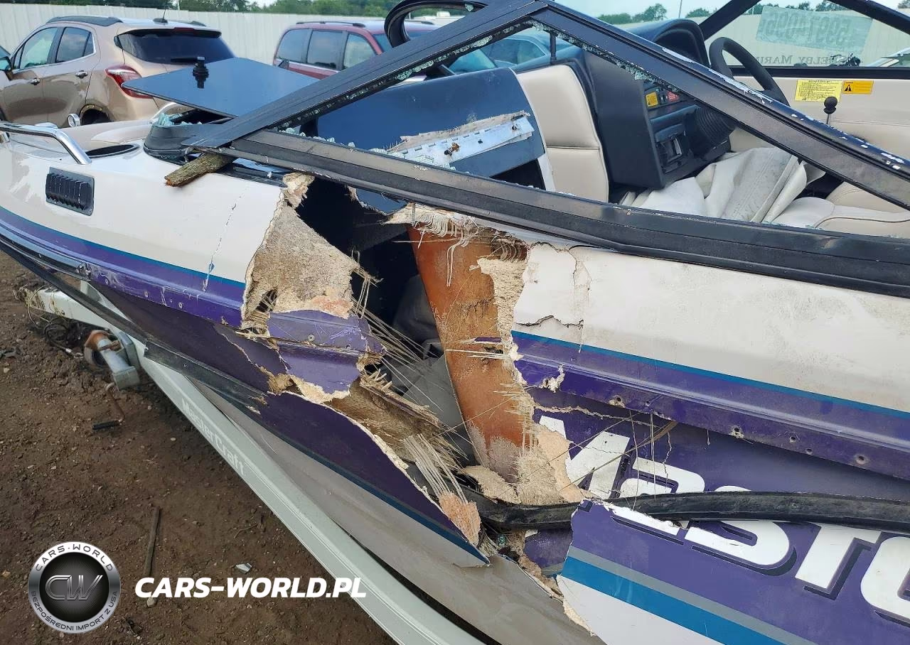 1994 Mastercraft Boat 20' - Boat VIN:MBCUSFN6K394 - 9