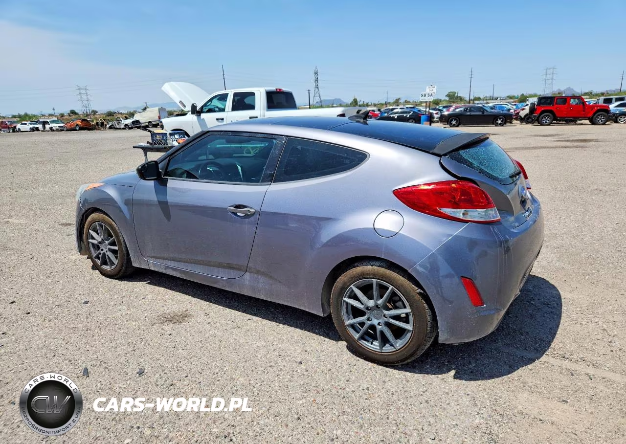 2016 Hyundai Veloster Base VIN:KMHTC6AD6GU260586 - 2