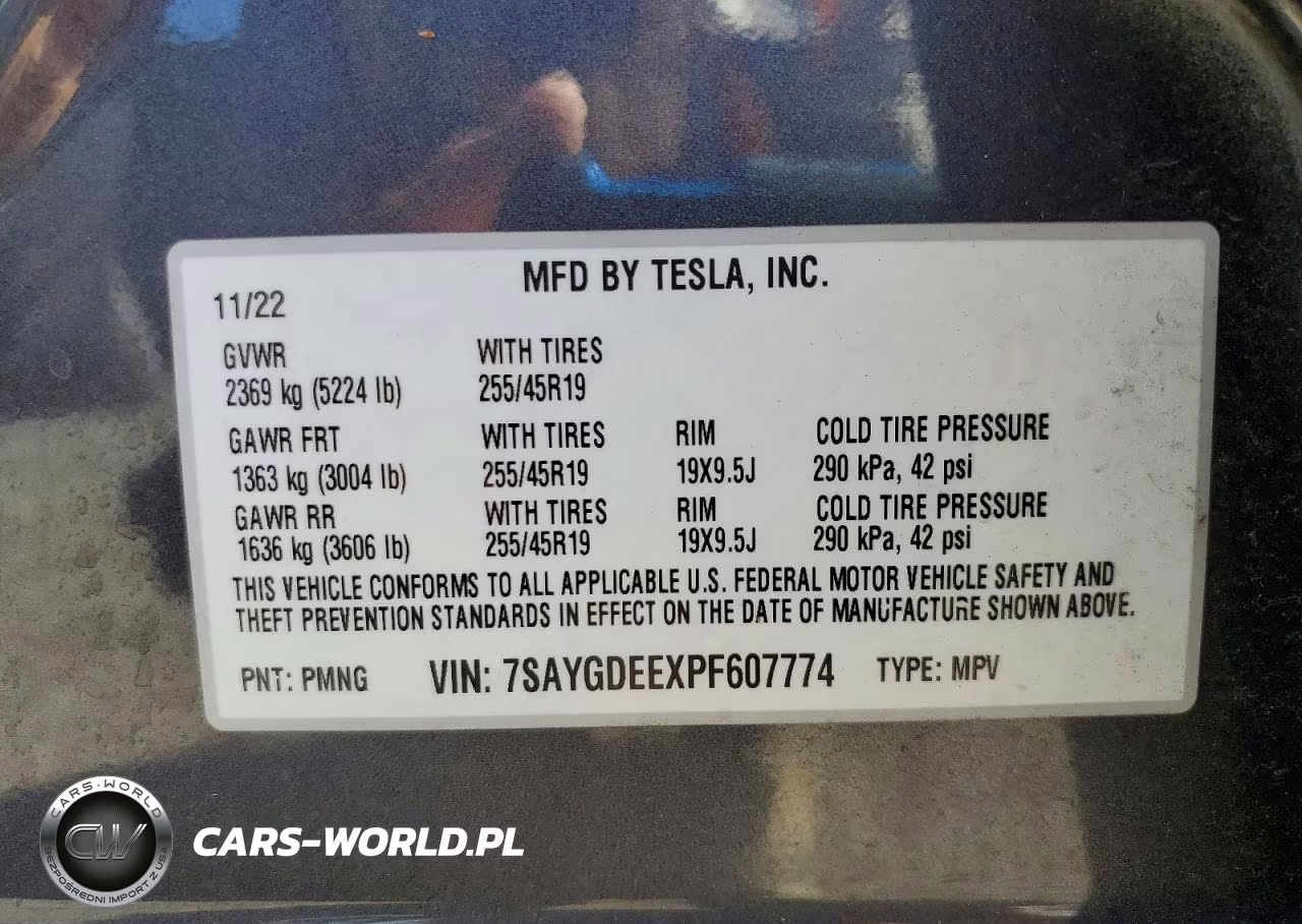 2023 Tesla Model Y VIN:7SAYGDEEXPF607774 - 13