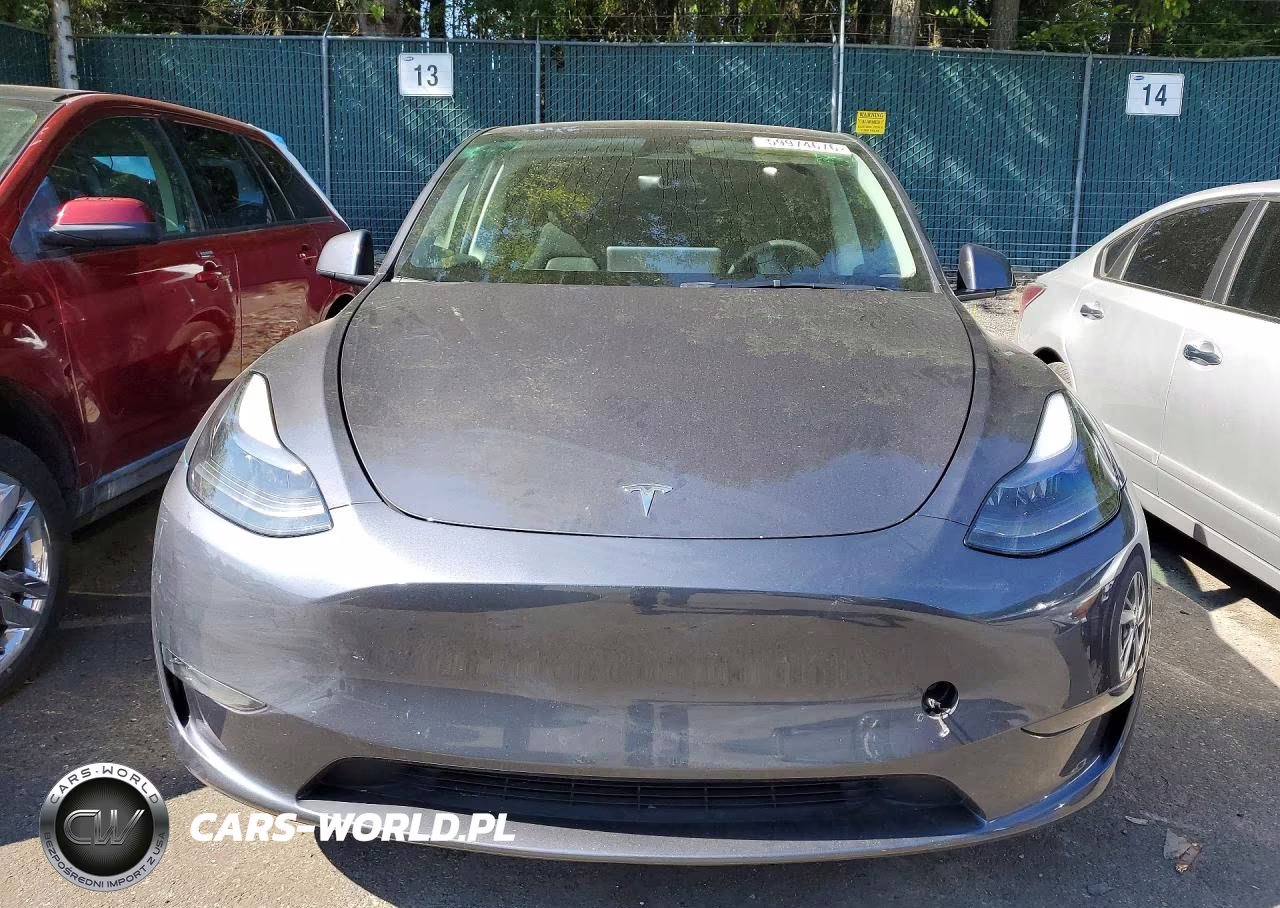 2023 Tesla Model Y VIN:7SAYGDEEXPF607774 - 5