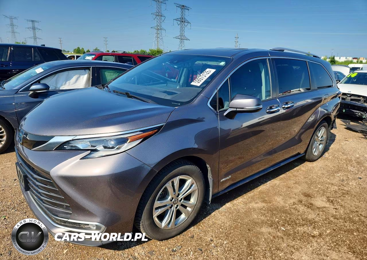2021 Toyota Sienna Platinum 7-Passenger