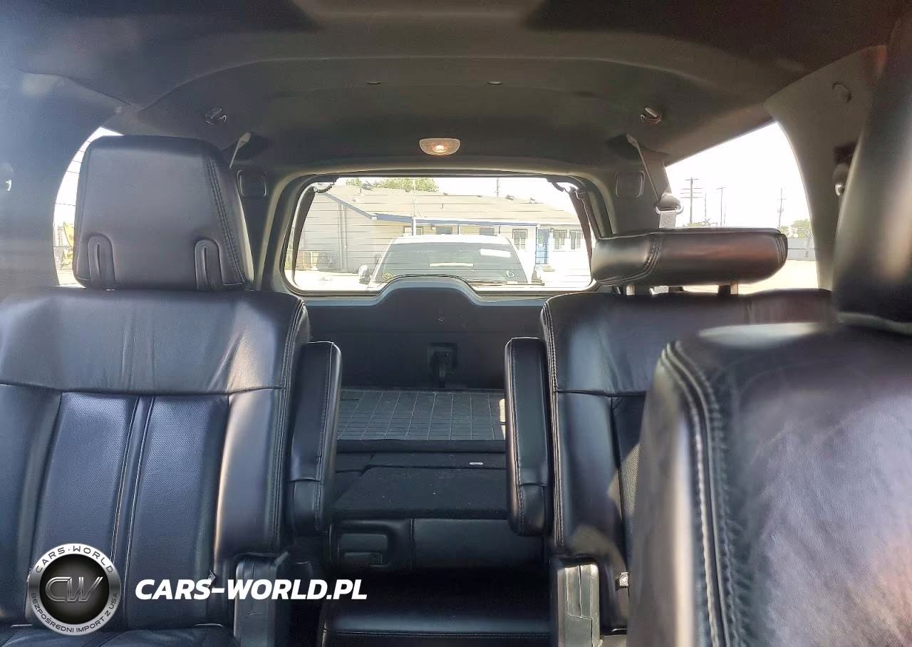 2017 Lincoln Navigator L Select VIN:5LMJJ3JT5HEL05934 - 10