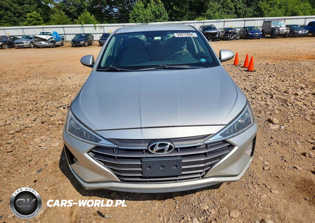 2019 Hyundai Elantra Sel VIN:5NPD84LF3KH468070 - 5
