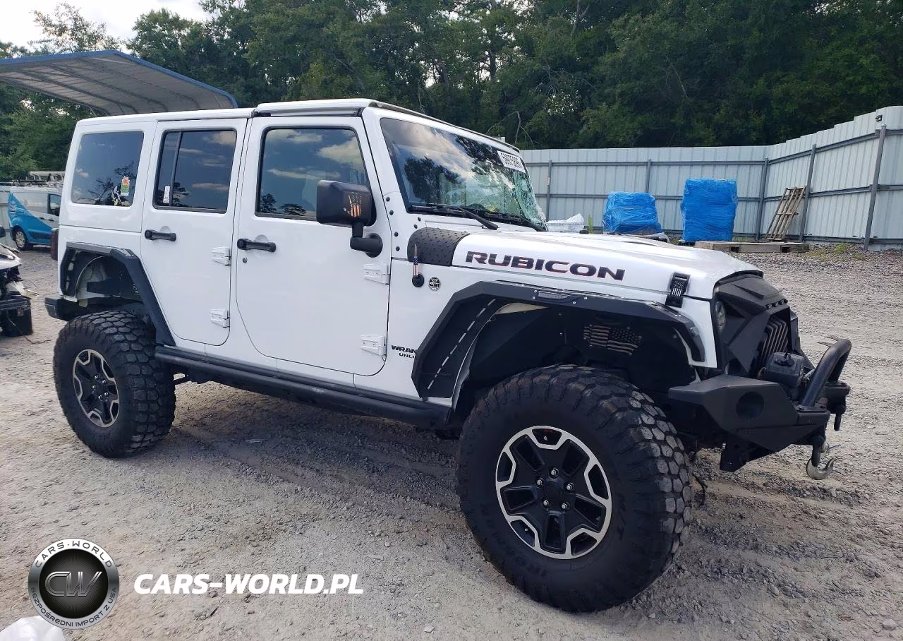 2015 Jeep Wrangler Unlimited Rubicon VIN:1C4HJWFG9FL527517 - 4