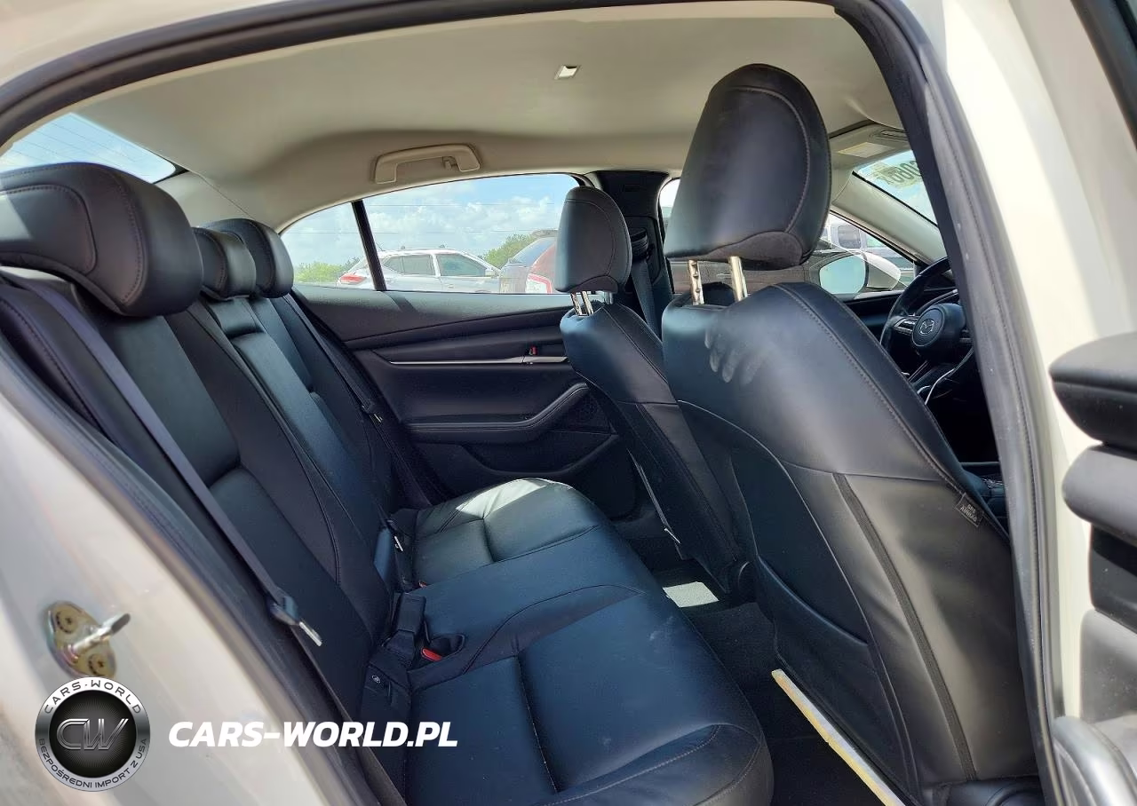 2021 Mazda 3 Select VIN:JM1BPABLXM1319598 - 10