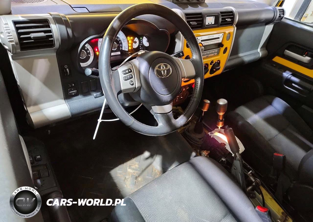 2008 Toyota Fj Cruiser Base VIN:JTEBU11F08K017897 - 8