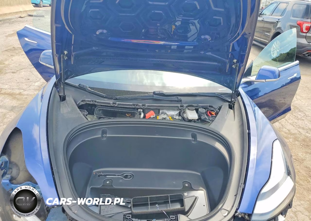 2018 Tesla Model 3 VIN:5YJ3E1EB8JF130397 - 11