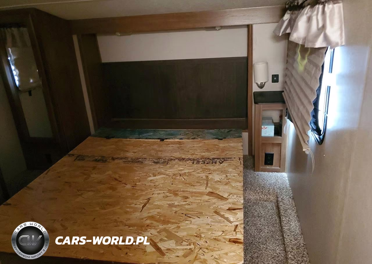 2019 Forest River Chaparral Camper VIN:5ZT3CLUBXKA321234 - 5