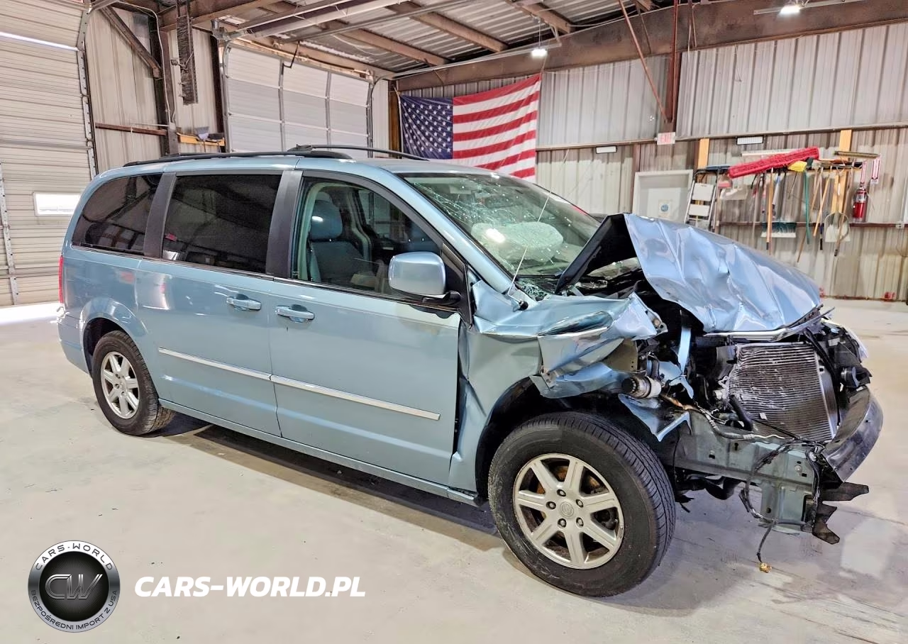 2010 Chrysler Town & Country VIN:2A4RR5D17AR393882 - 4