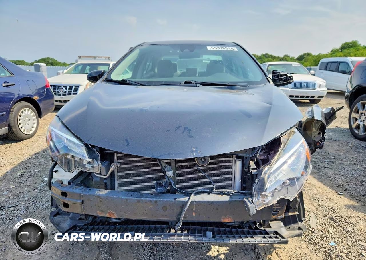 2017 Toyota Corolla Le VIN:2T1BURHE5HC851987 - 5