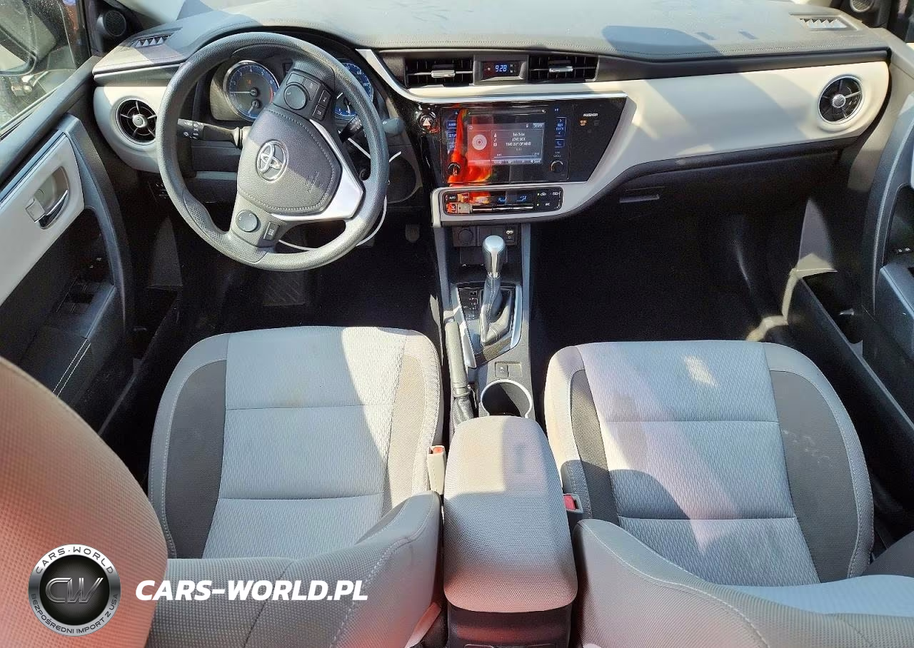 2017 Toyota Corolla Le VIN:2T1BURHE5HC851987 - 8
