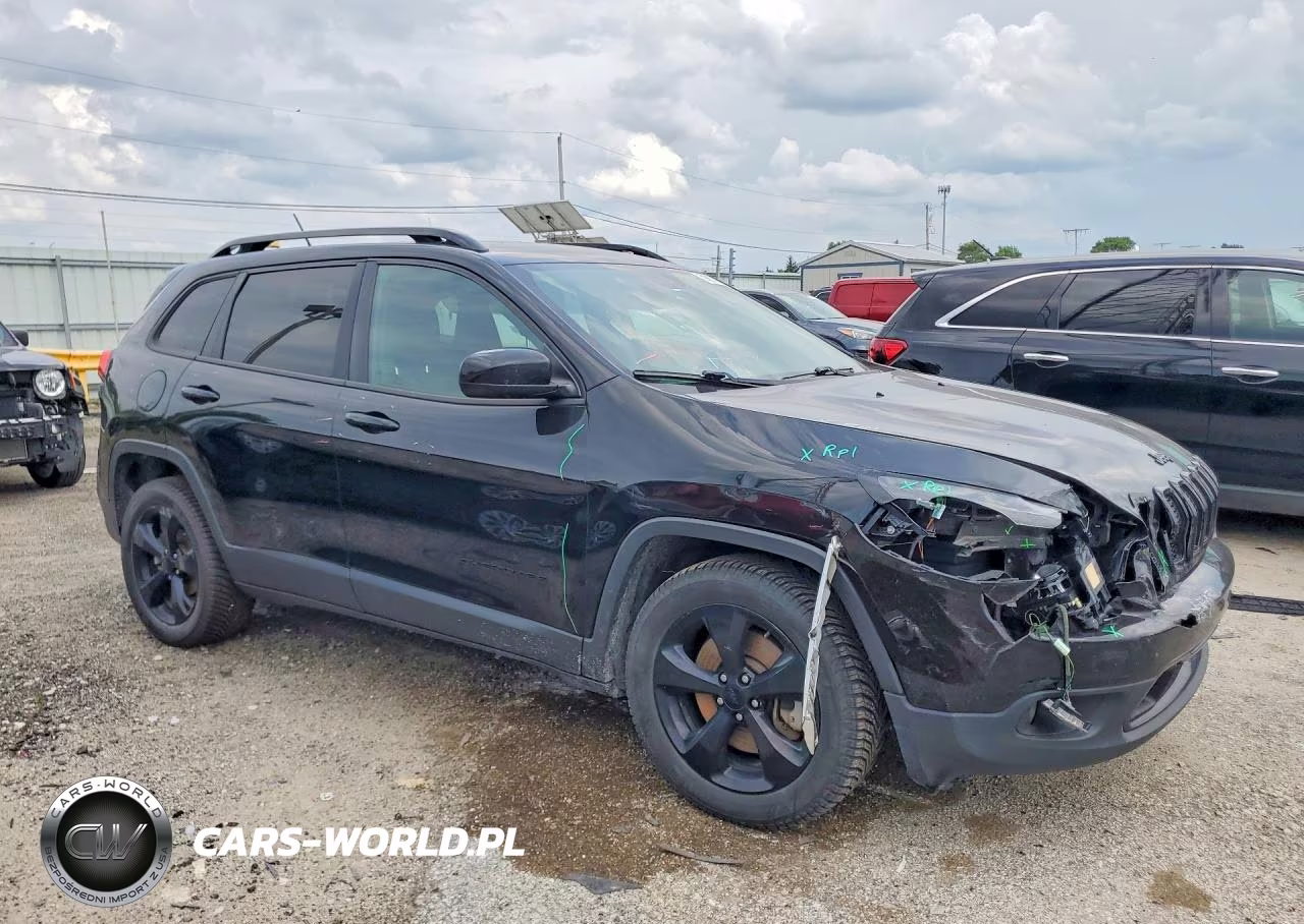 2018 Jeep Cherokee Latitude VIN:1C4PJLCBXJD544378 - 4