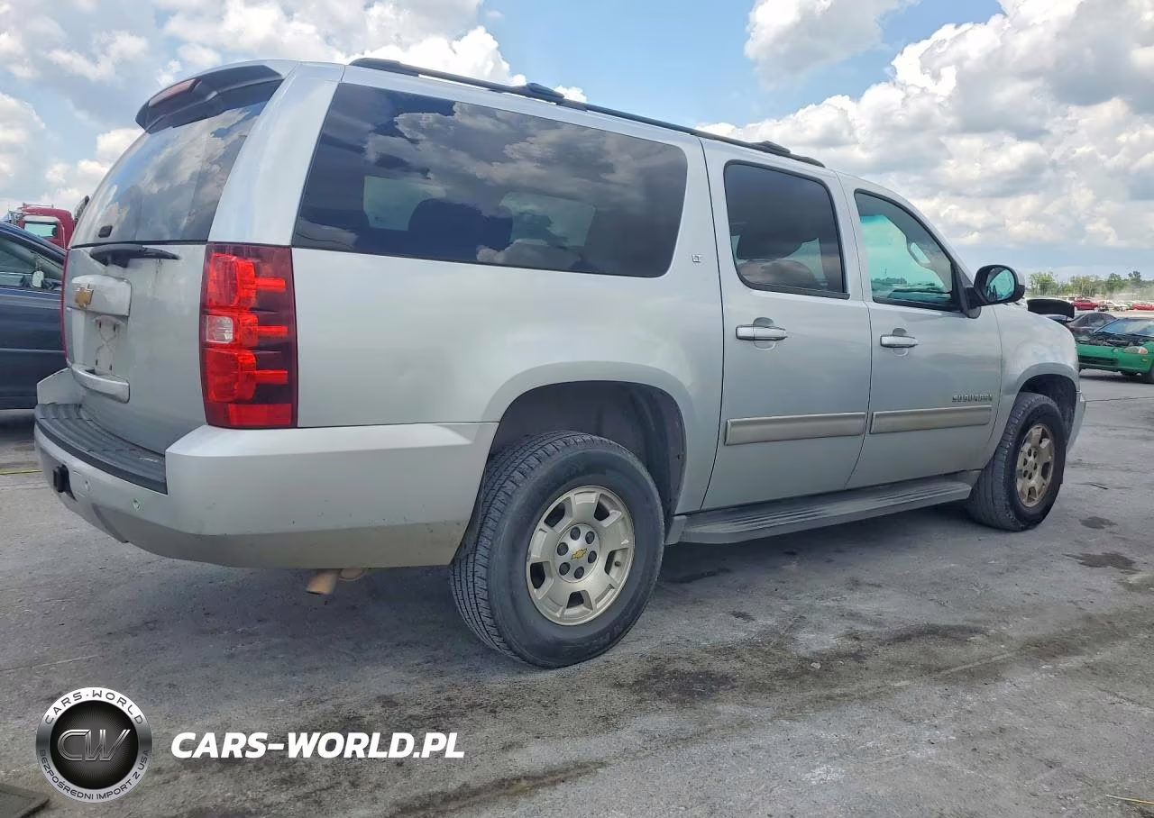 2013 Chevrolet Suburban K1500 Lt VIN:1GNSKJE77DR118098 - 3