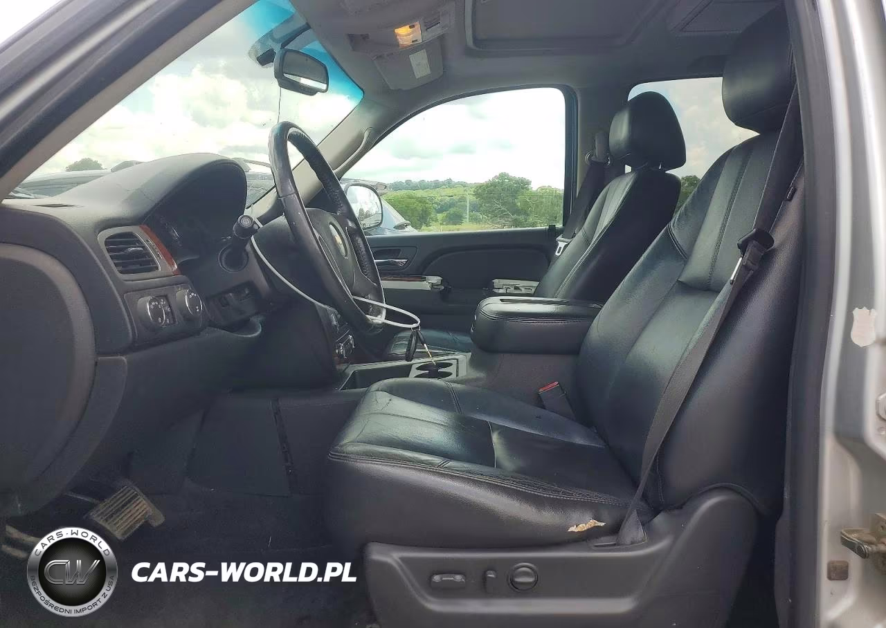 2013 Chevrolet Suburban K1500 Lt VIN:1GNSKJE77DR118098 - 7